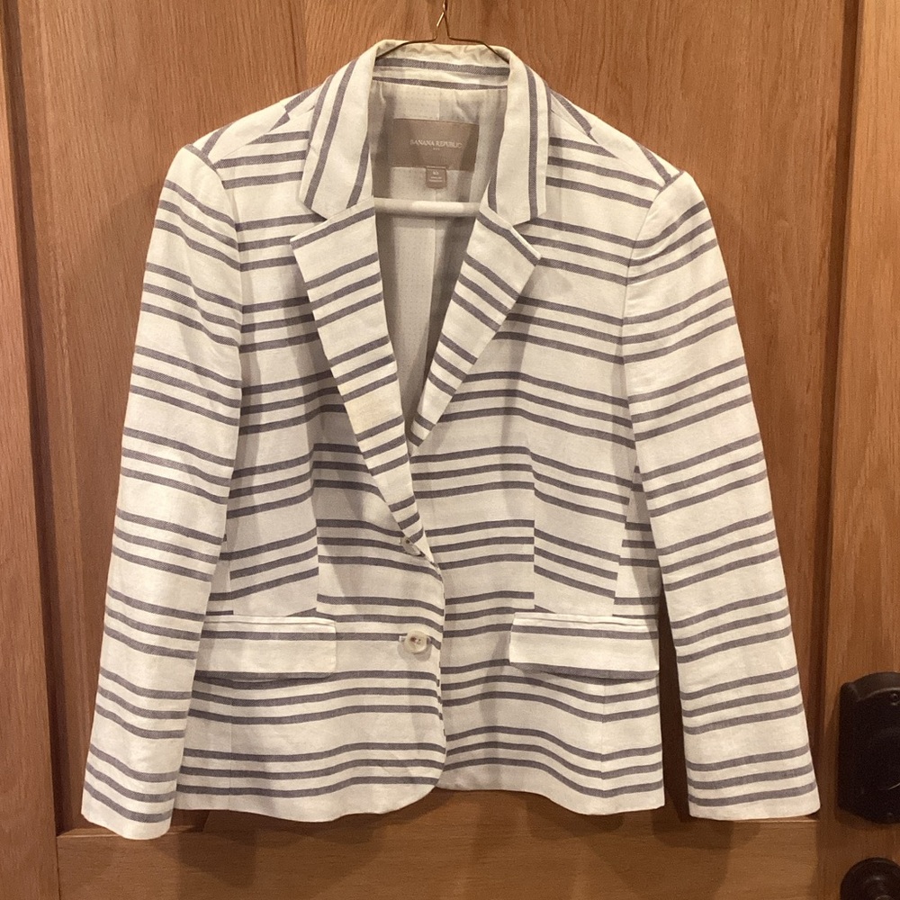 Banana Republic White and Blue Striped Blazer